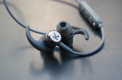 圣誕藍(lán)牙耳機(jī)選購(gòu)指南 高性價(jià)比品牌與排名推薦